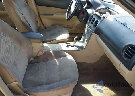 2005 Mazda Mazda6 I Base z USA, uszkodzony, nr VIN 1YVFP80C955M52256